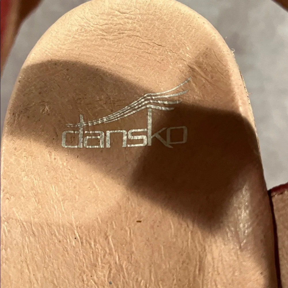 Dansko Clog Sandals Red Leather with buckles size 38:7.5-8 - Picture 8 of 8